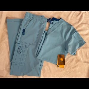 Carhartt small scrub set